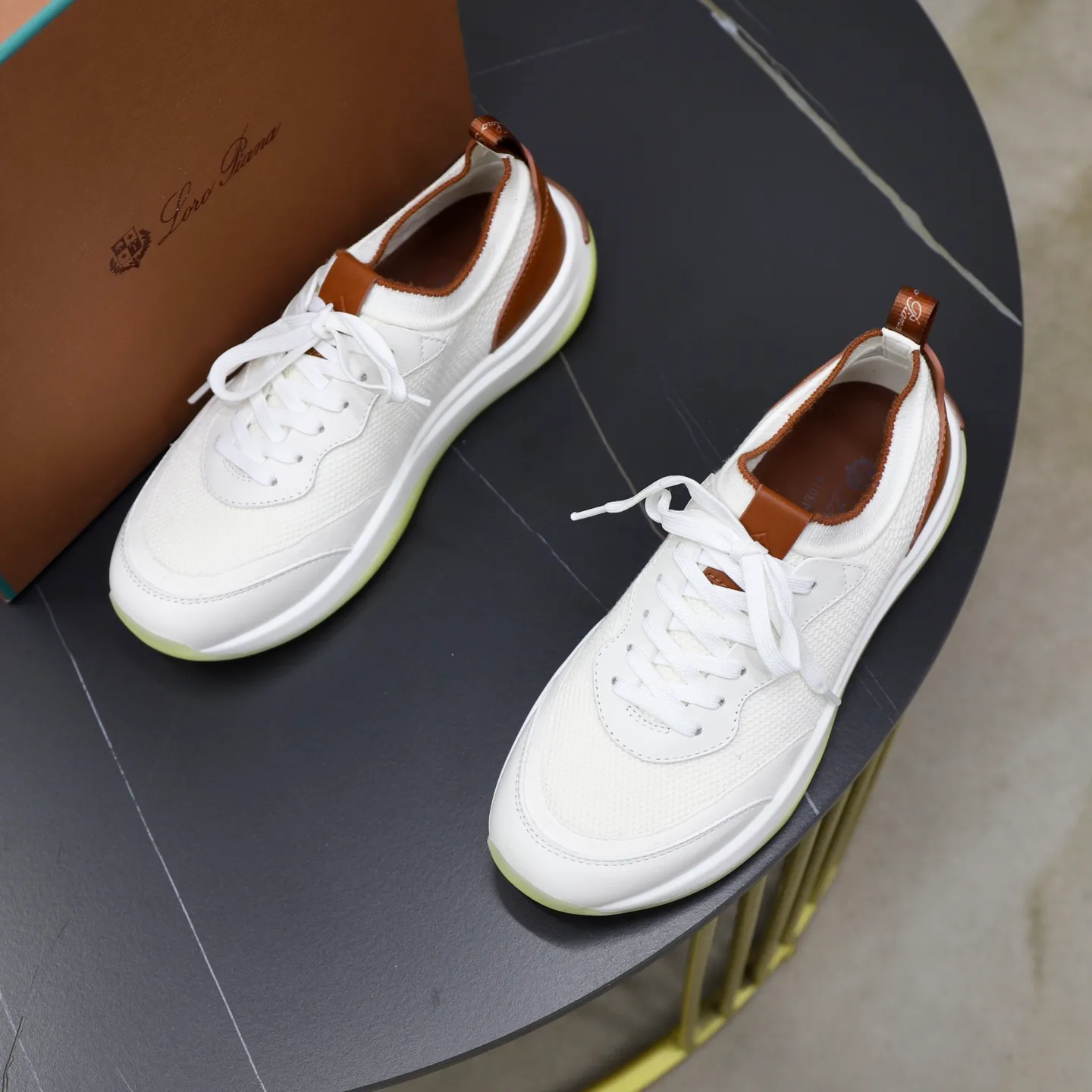 Factory price: 💰620 Loropiana LP men's shoes ♞size; 38-44 "45.46 customization" cowhide stitching and cowhide feet. It is really easy to wear, lazy, relaxed, casual, perfect comfort, and there are many color choices, and they all look good with clothes. Is it true that Loropiana can bring social value? “Loropiana is the best thing money can buy”